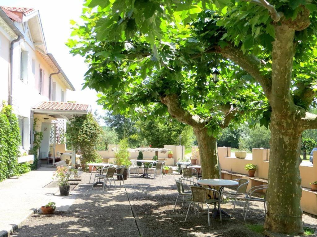 Logis Hotel Le Clos Pite Préchacq Exterior foto